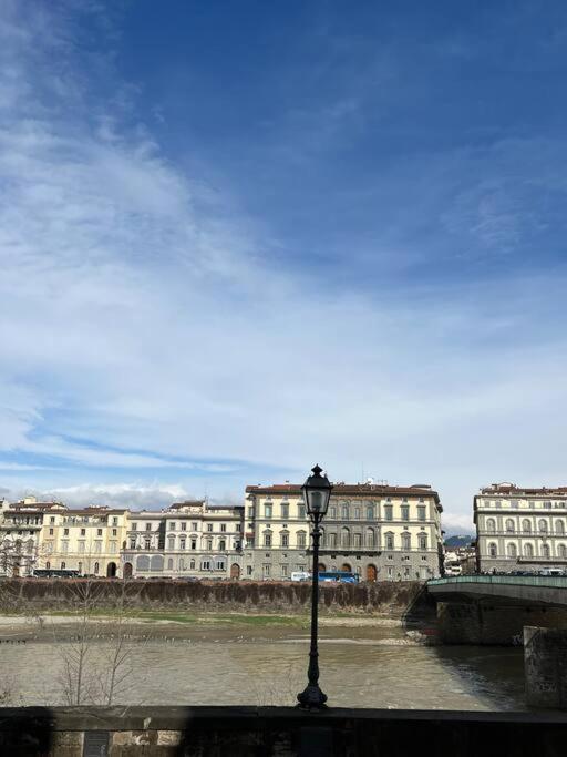 New Residence On Lungarno Soderini Near Ponte Vecchio Florence Exterior photo